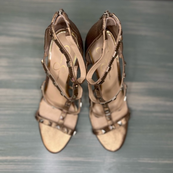 Jessica Simpson Jiria Faux Leather Metallic Gold Studded Zip Back Stiletto 9M 💗 - Picture 3 of 6